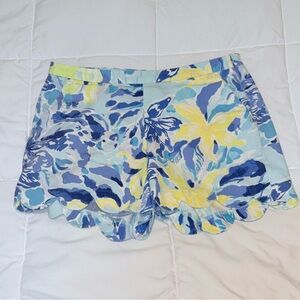 🎉HP🎉 Lilly Pulitzer Magnolia Shorts in Blue and Yellow Floral Size 4